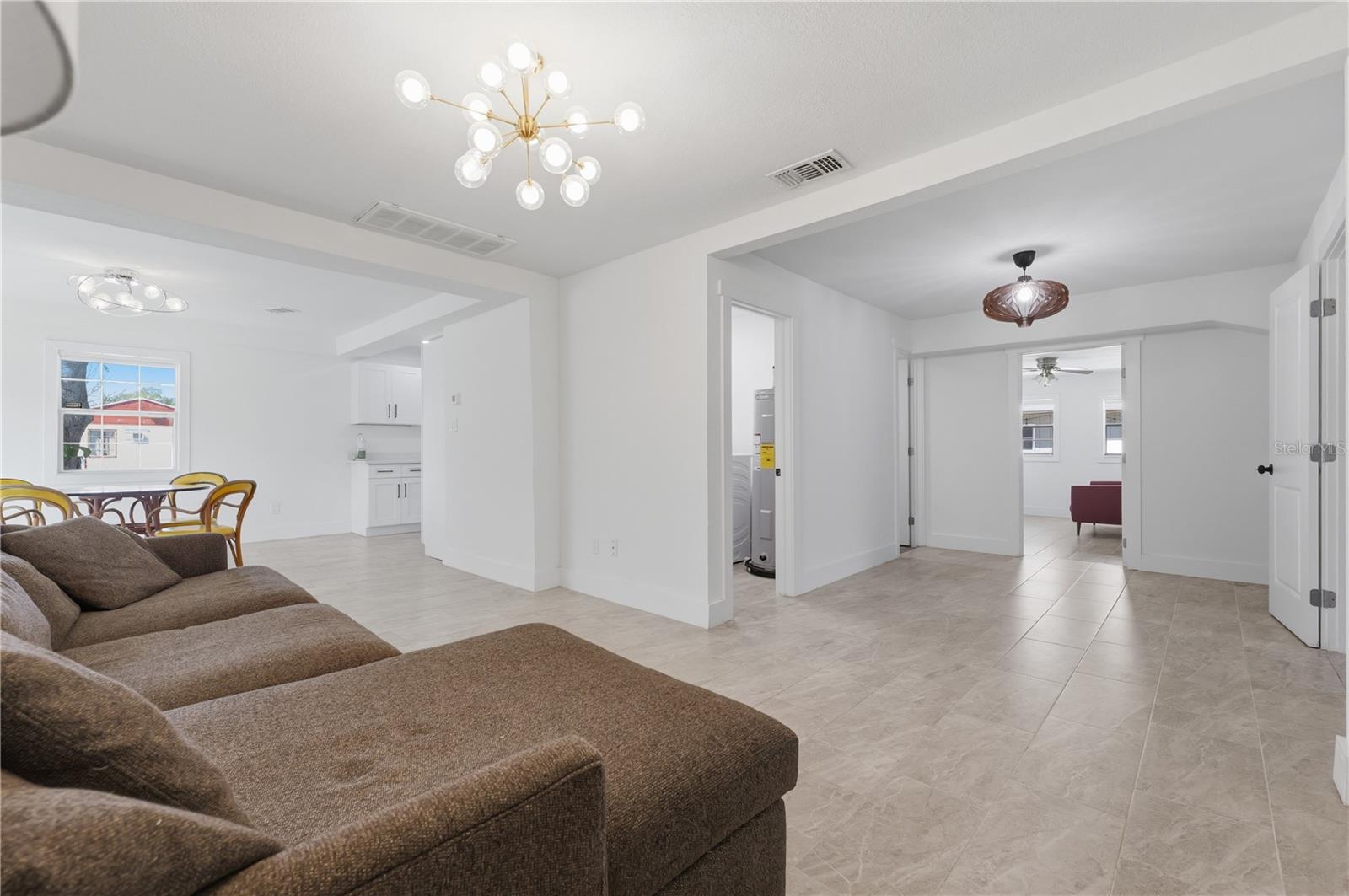 733 61ST AVE NE, ST PETERSBURG, FL, 33703