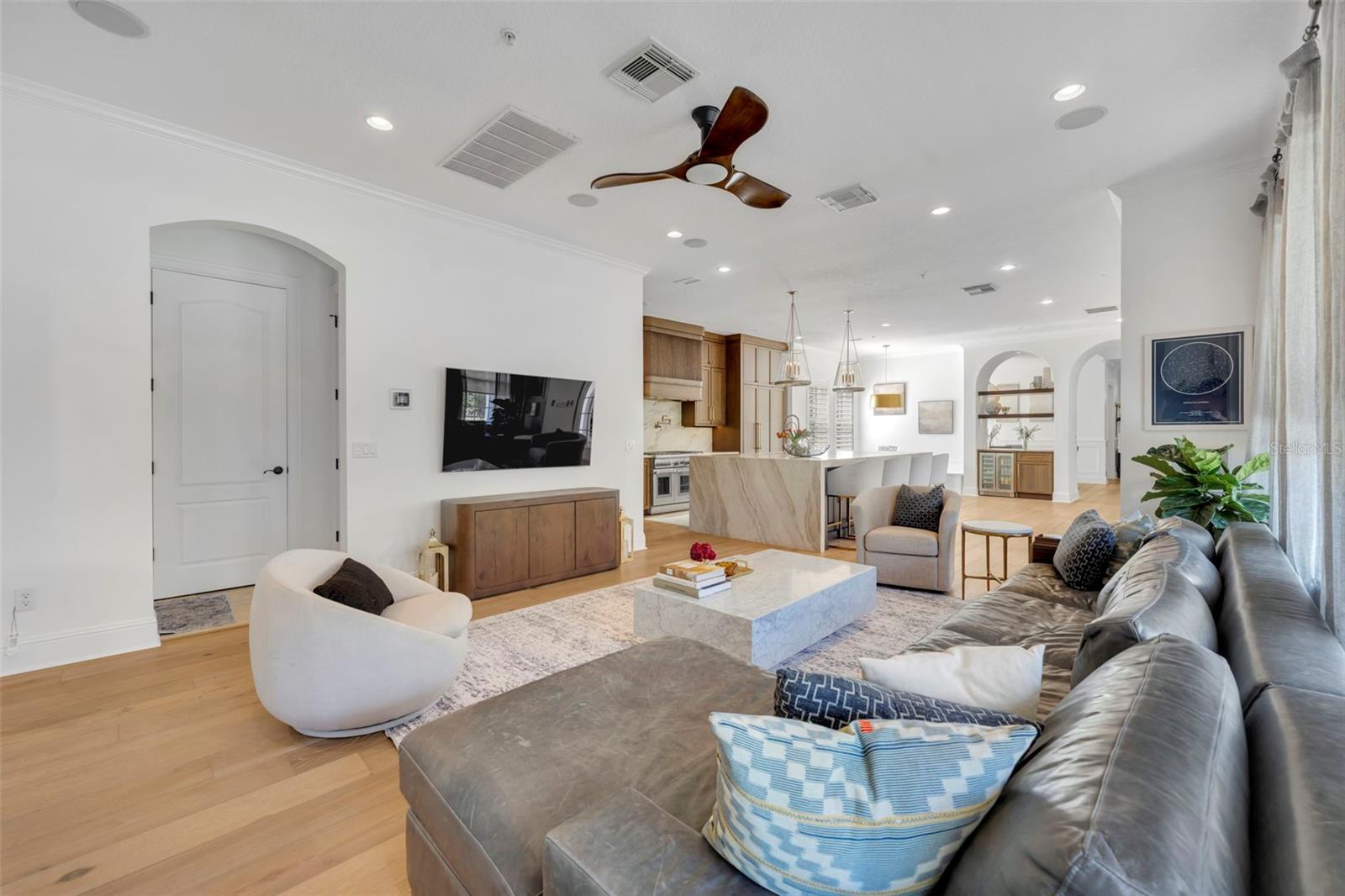 2703 DORELL AVE, ORLANDO, FL, 32814