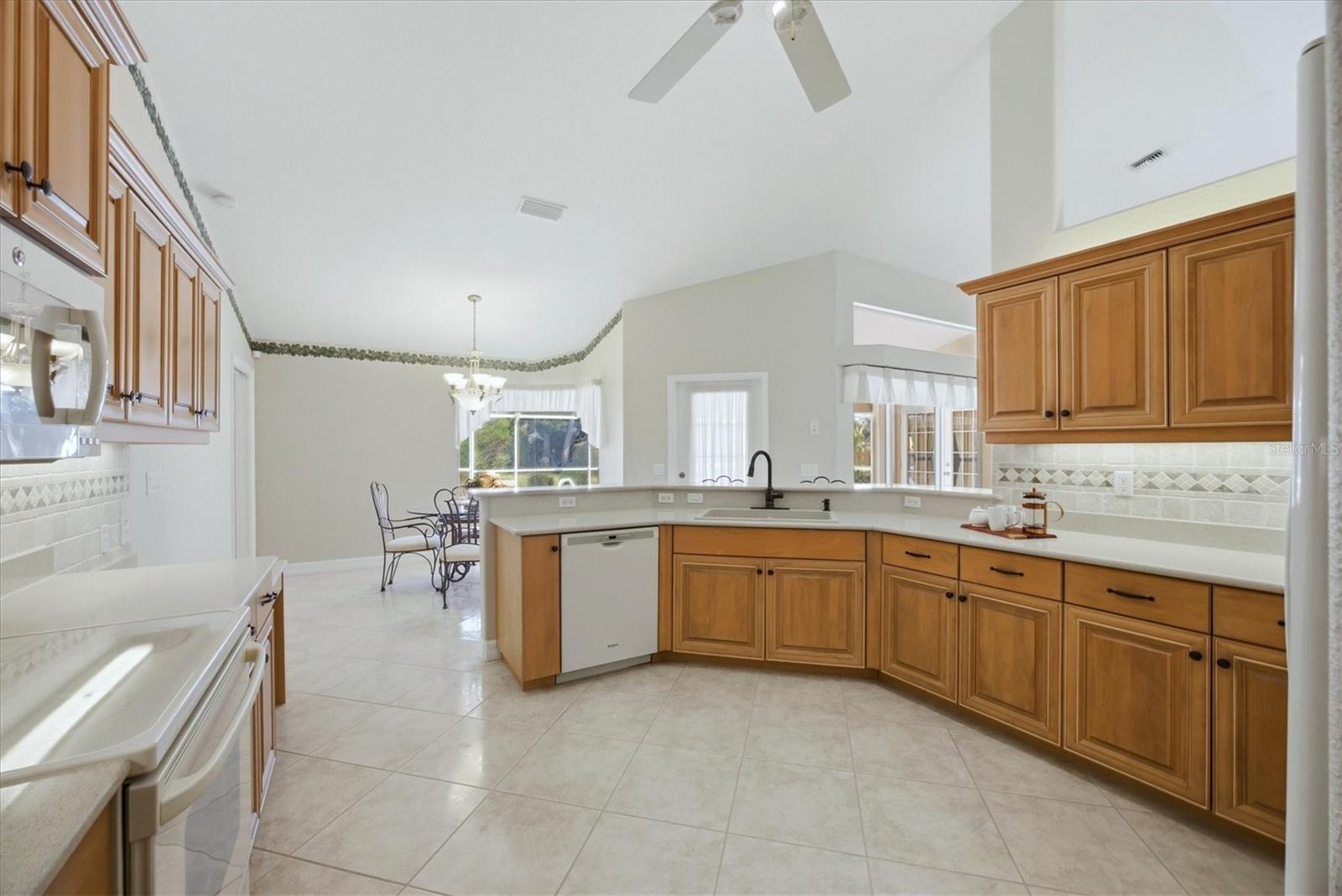 2075 LEMON AVE, ENGLEWOOD, FL, 34223