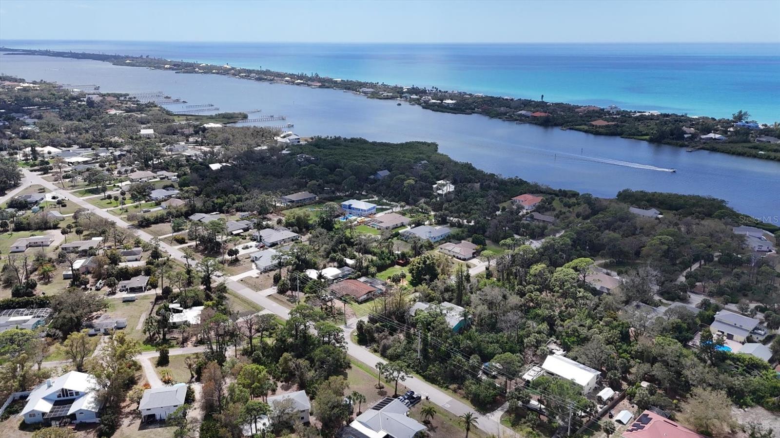 2075 LEMON AVE, ENGLEWOOD, FL, 34223