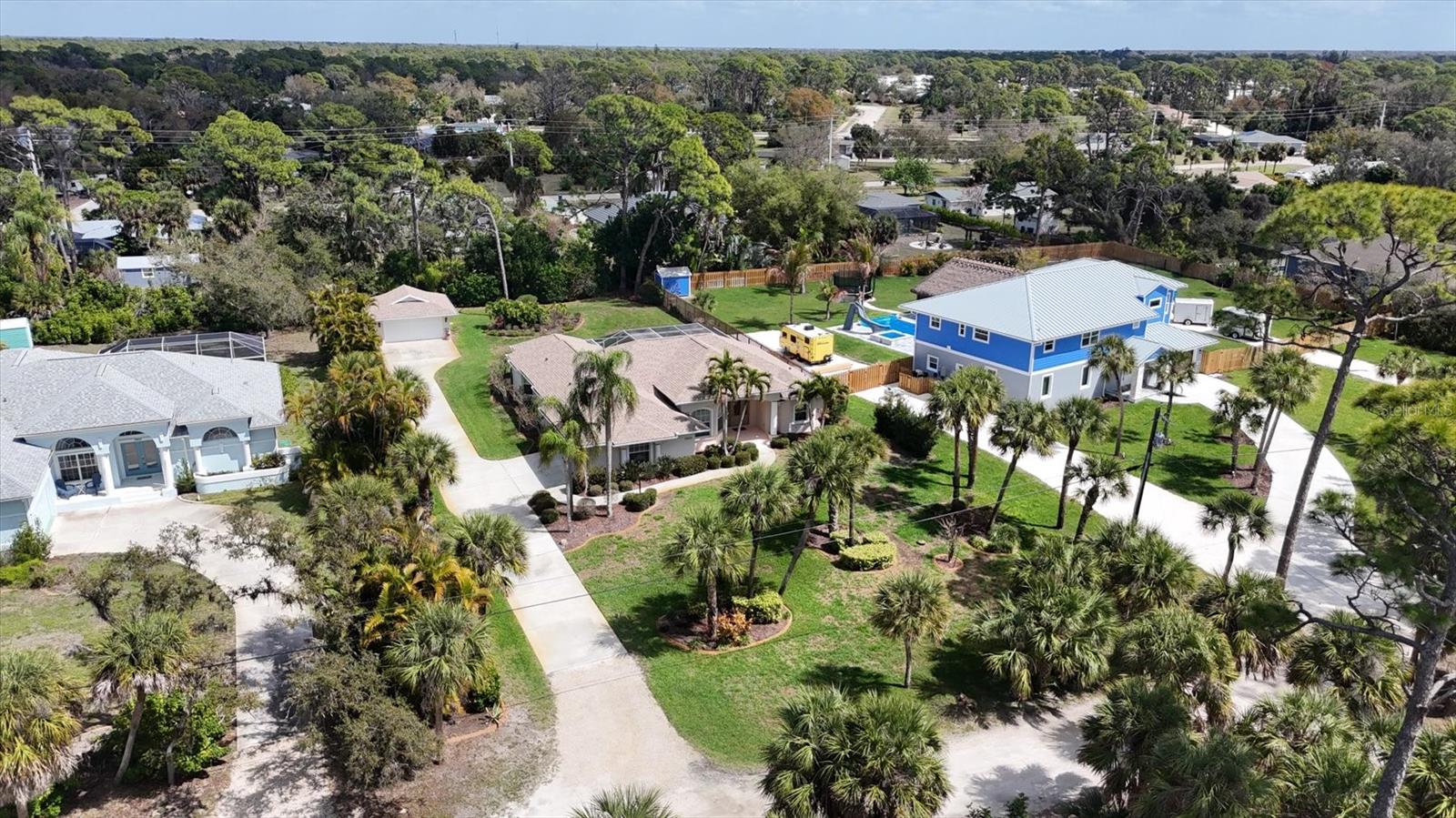 2075 LEMON AVE, ENGLEWOOD, FL, 34223