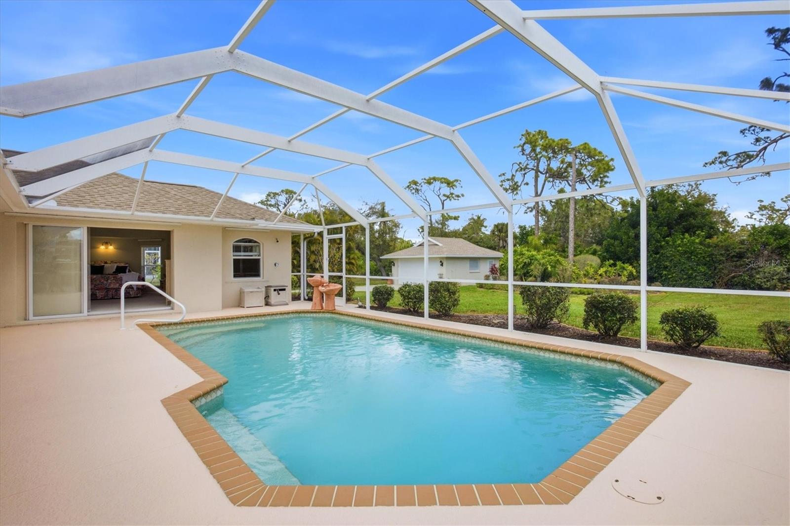 2075 LEMON AVE, ENGLEWOOD, FL, 34223