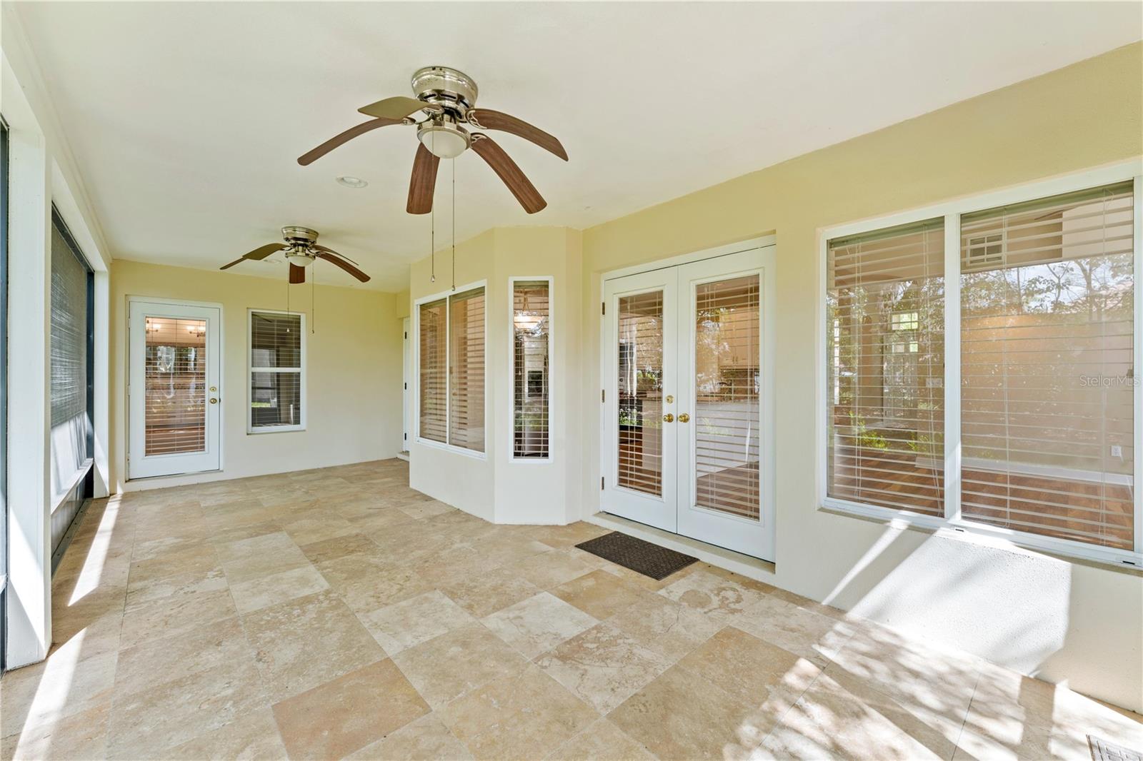 17918 HOLLY BROOK DR, TAMPA, FL, 33647
