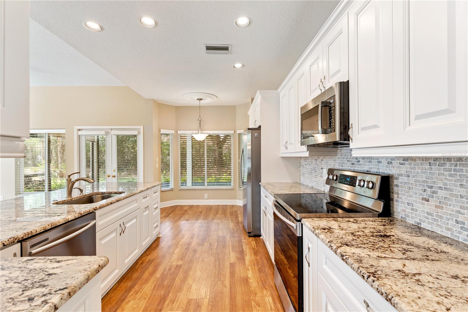 17918 HOLLY BROOK DR, TAMPA, FL, 33647