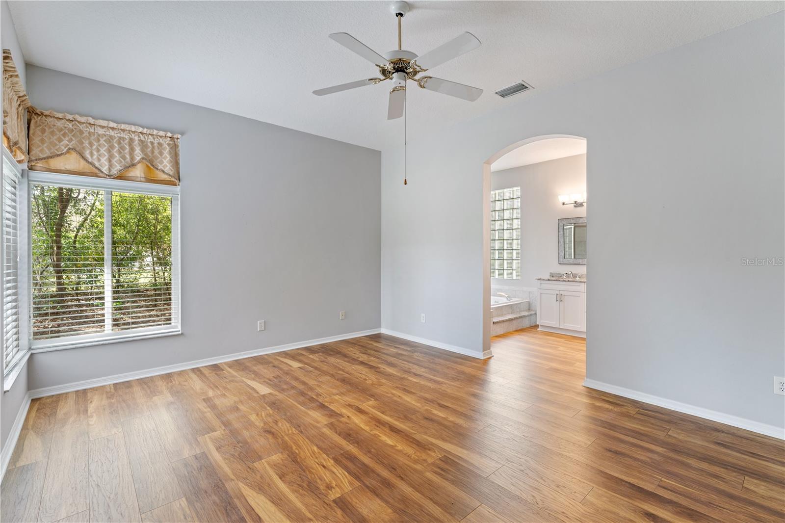 17918 HOLLY BROOK DR, TAMPA, FL, 33647