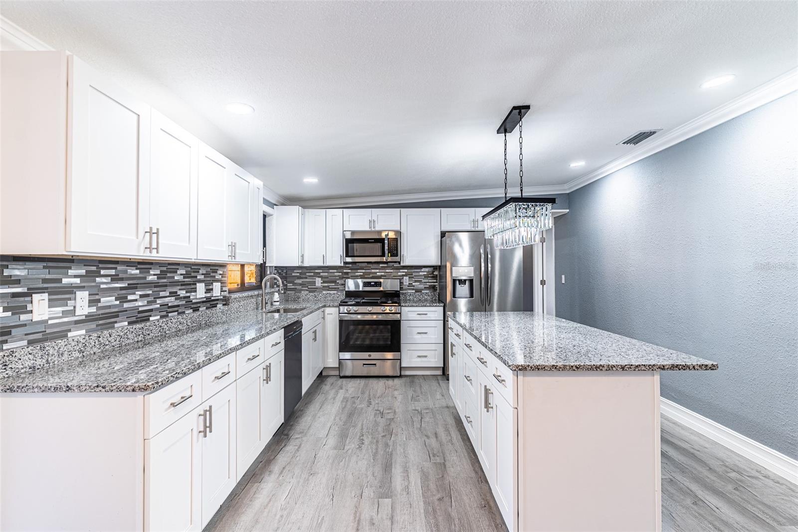 2700 IDYLRIDGE WAY, WINTER HAVEN, FL, 33881