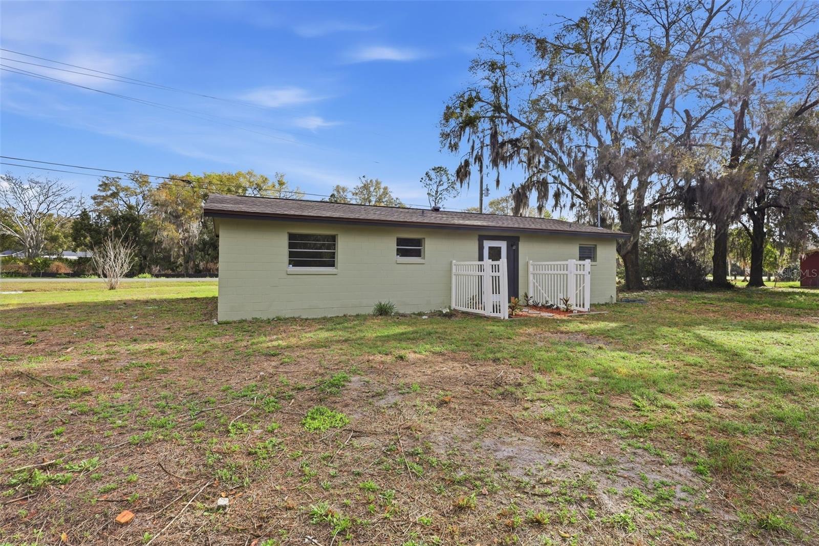 17230 COUNTY ROAD 450A, UMATILLA, FL, 32784