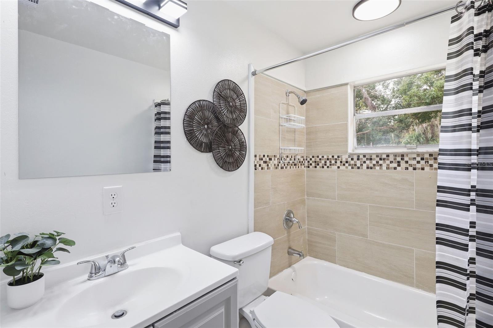 17230 COUNTY ROAD 450A, UMATILLA, FL, 32784