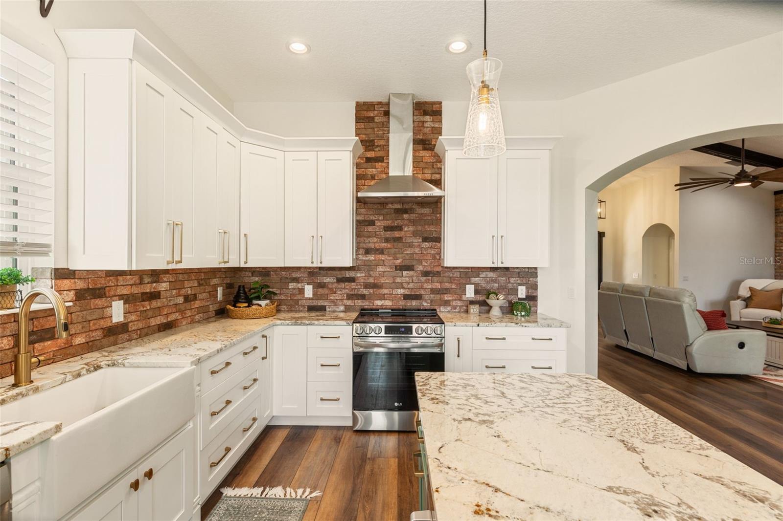 6206 FIVE ACRE RD, PLANT CITY, FL, 33565