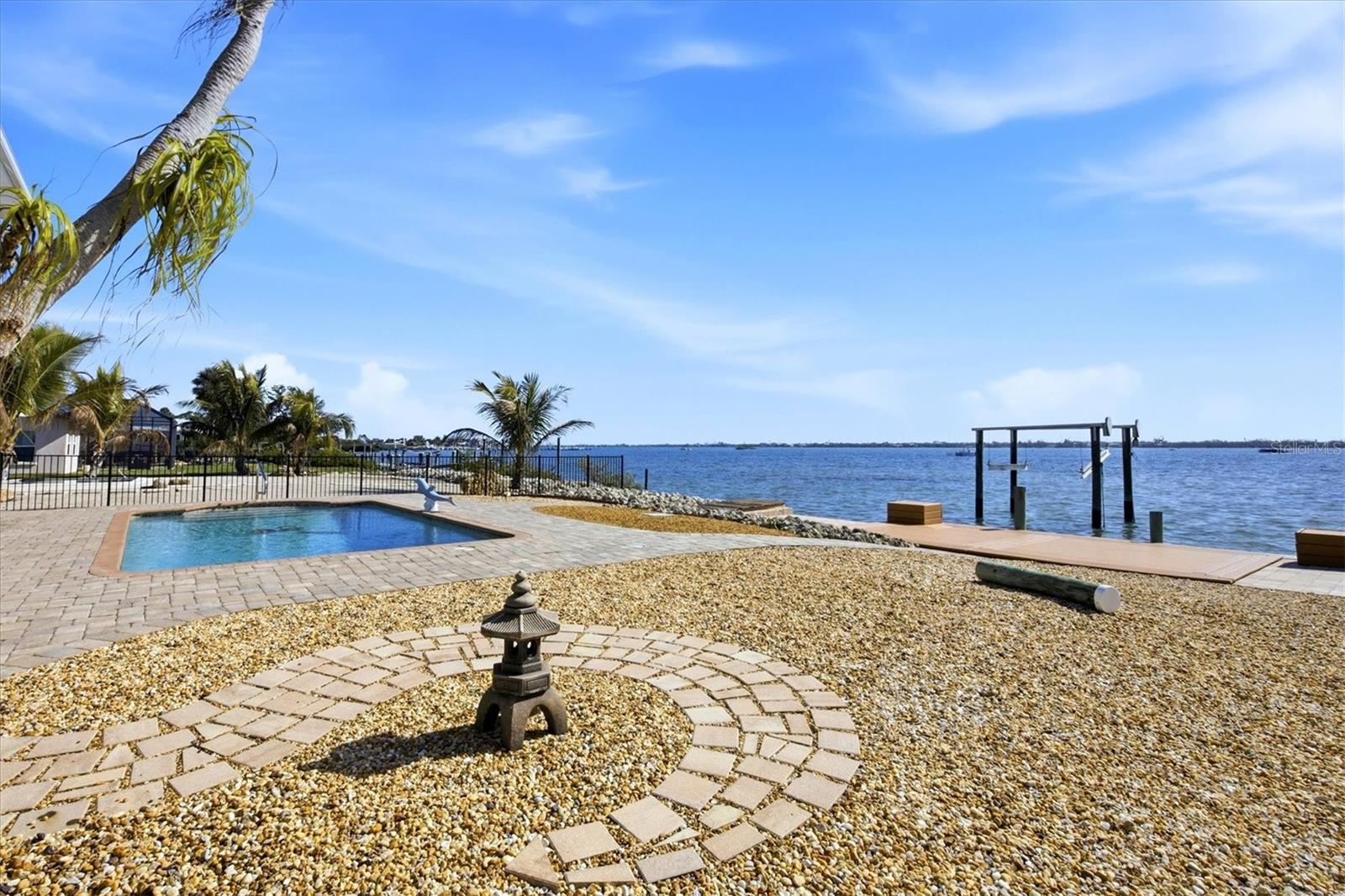 905 CHAPIN BLVD, ENGLEWOOD, FL, 34223