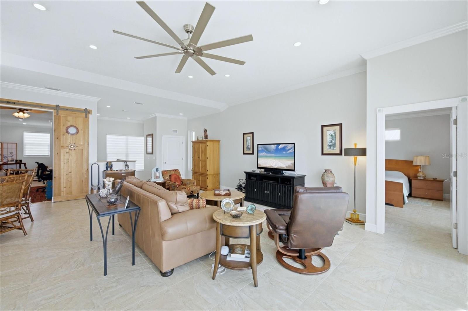 905 CHAPIN BLVD, ENGLEWOOD, FL, 34223