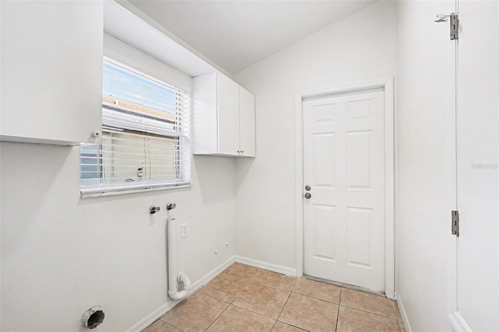 1144 JAYBEE AVE, DAVENPORT, FL, 33897