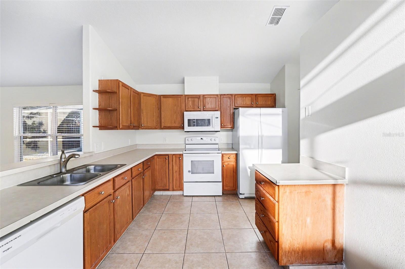 1144 JAYBEE AVE, DAVENPORT, FL, 33897