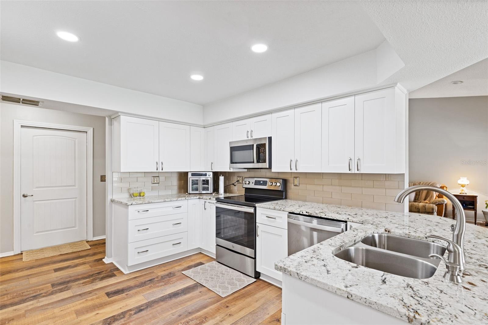 1203 JOHNSON RD, PLANT CITY, FL, 33566