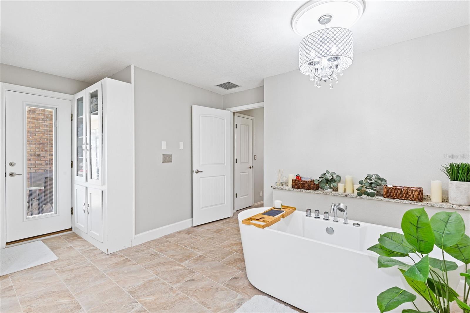 1203 JOHNSON RD, PLANT CITY, FL, 33566