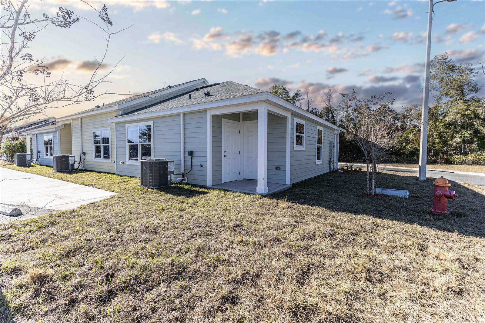 1324 COTTAGE CIR, TAVARES, FL, 32778