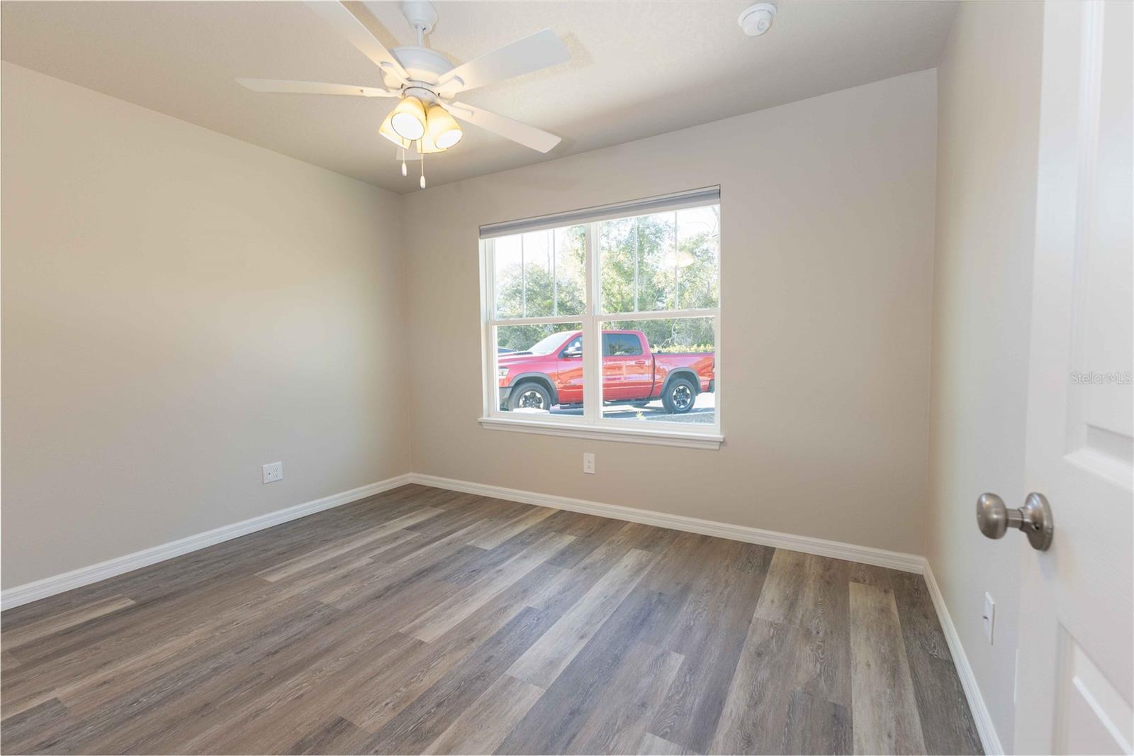 1324 COTTAGE CIR, TAVARES, FL, 32778