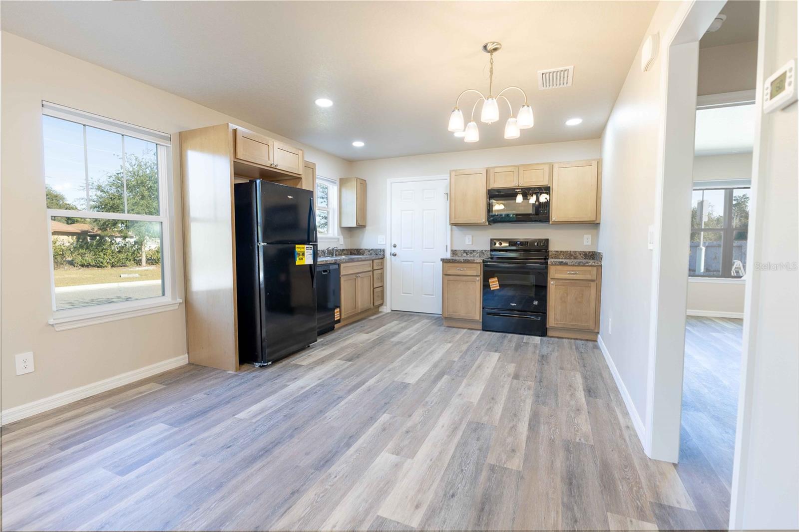 1324 COTTAGE CIR, TAVARES, FL, 32778