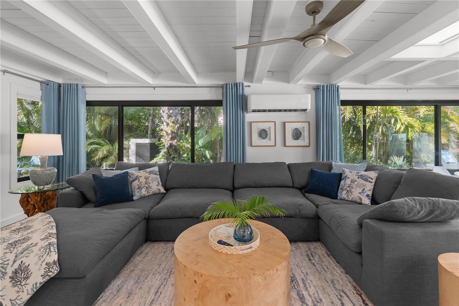 157 GARDEN LN, SARASOTA, FL, 34242