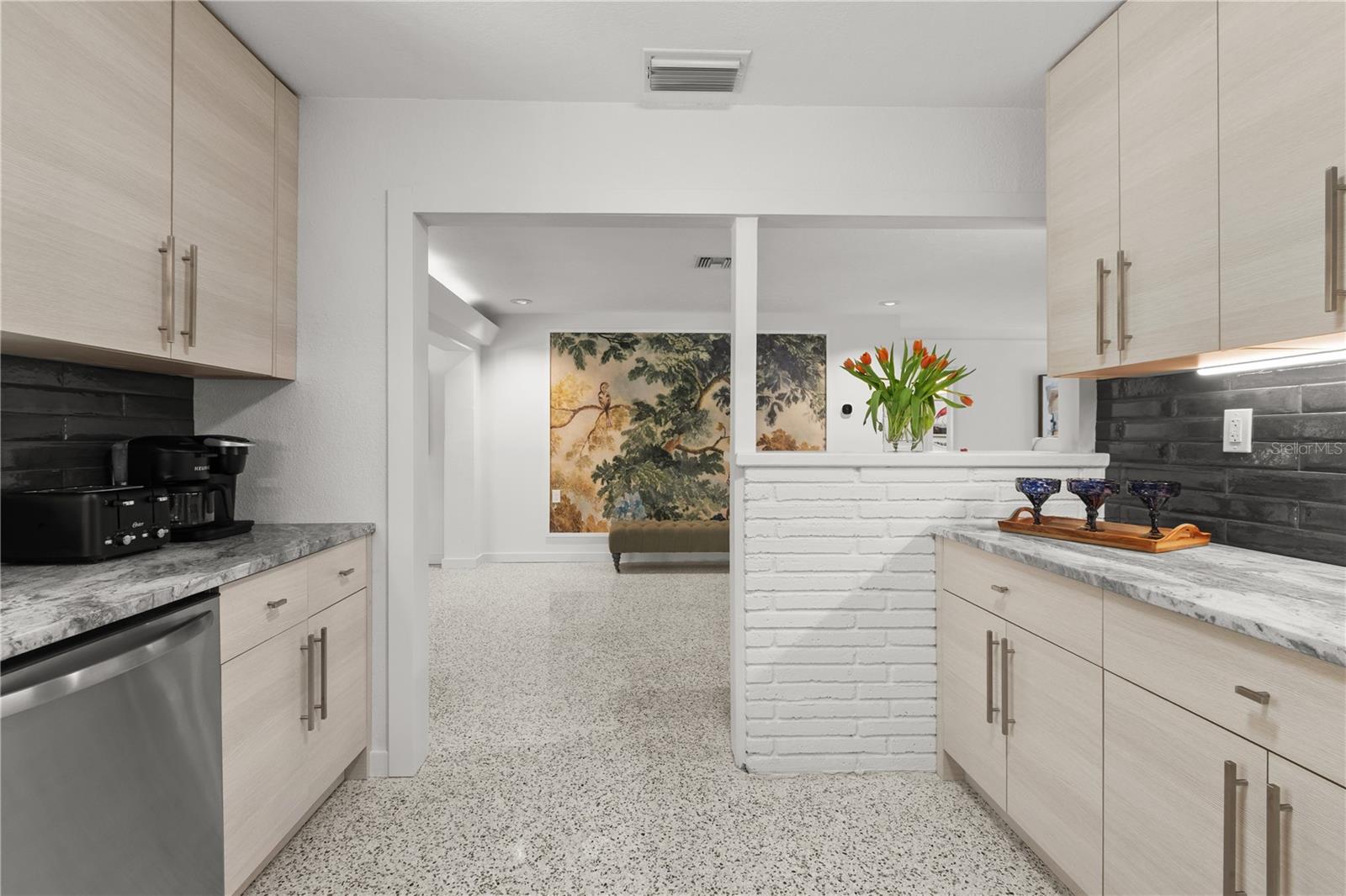 157 GARDEN LN, SARASOTA, FL, 34242