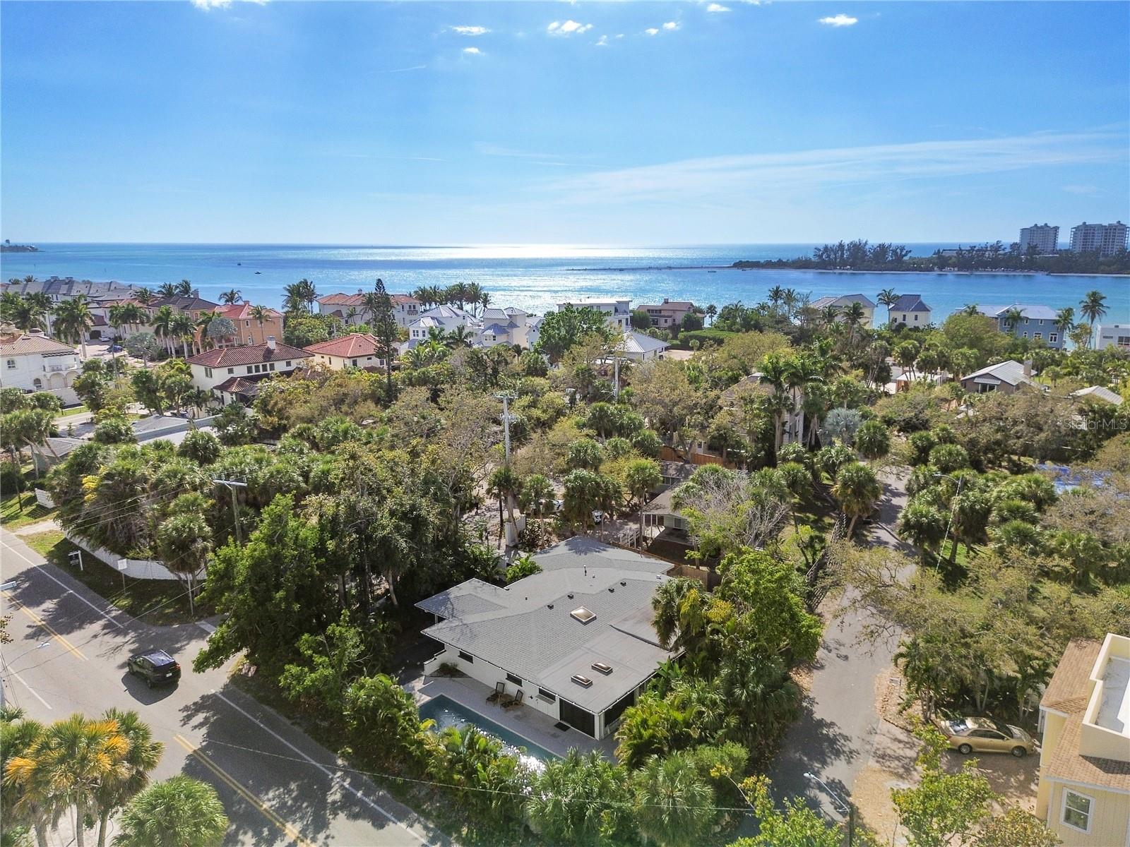 157 GARDEN LN, SARASOTA, FL, 34242