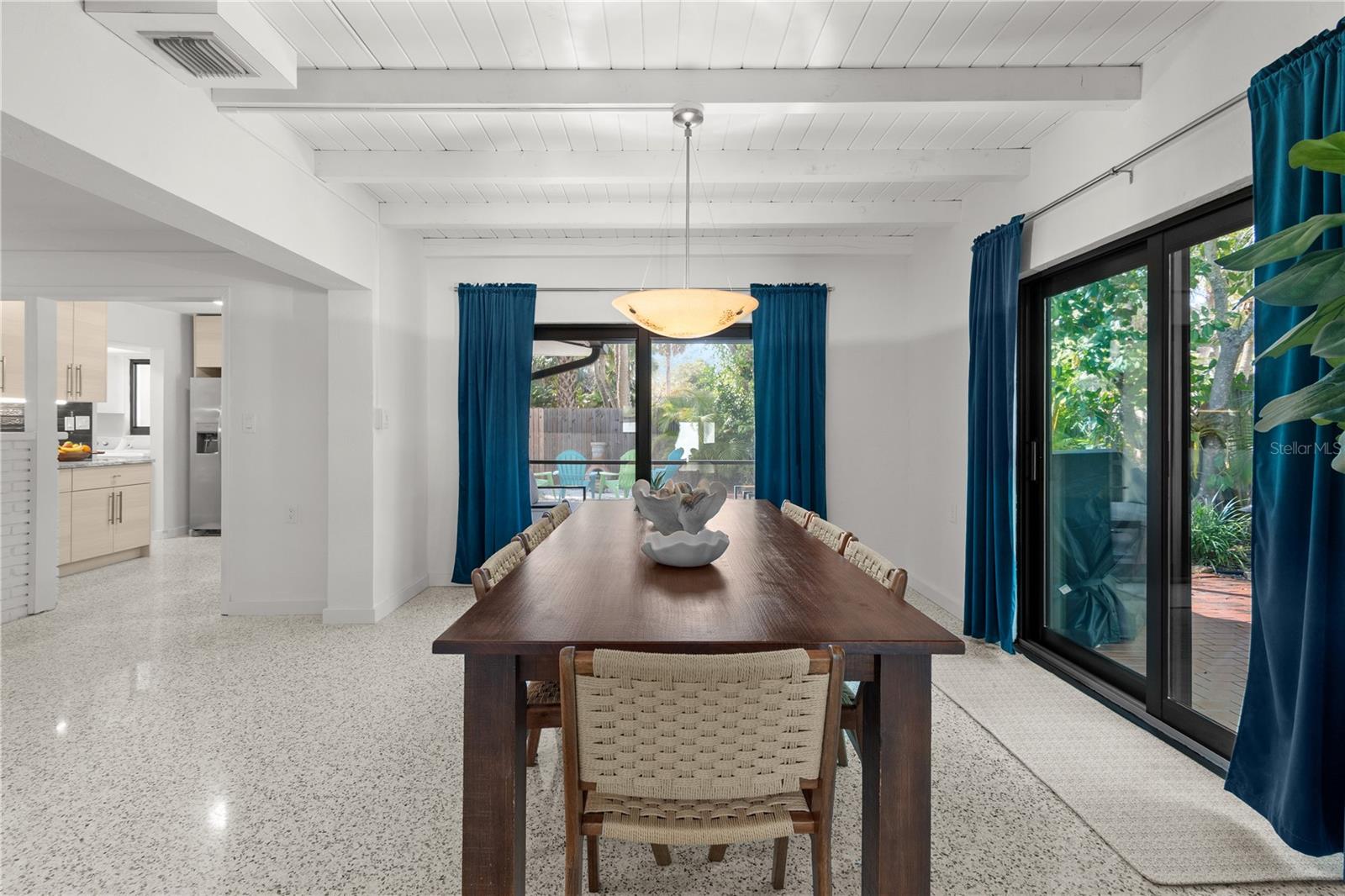 157 GARDEN LN, SARASOTA, FL, 34242
