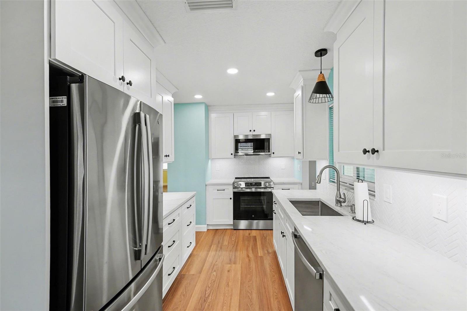 9605 N EDISON AVE, TAMPA, FL, 33612