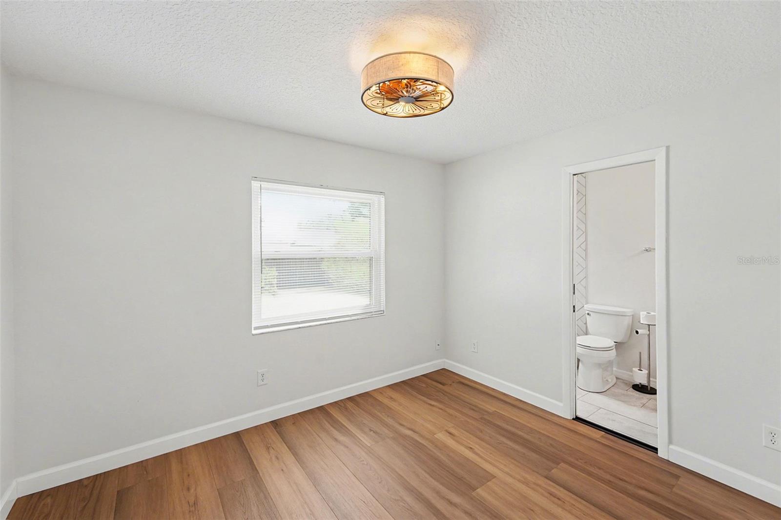 9605 N EDISON AVE, TAMPA, FL, 33612