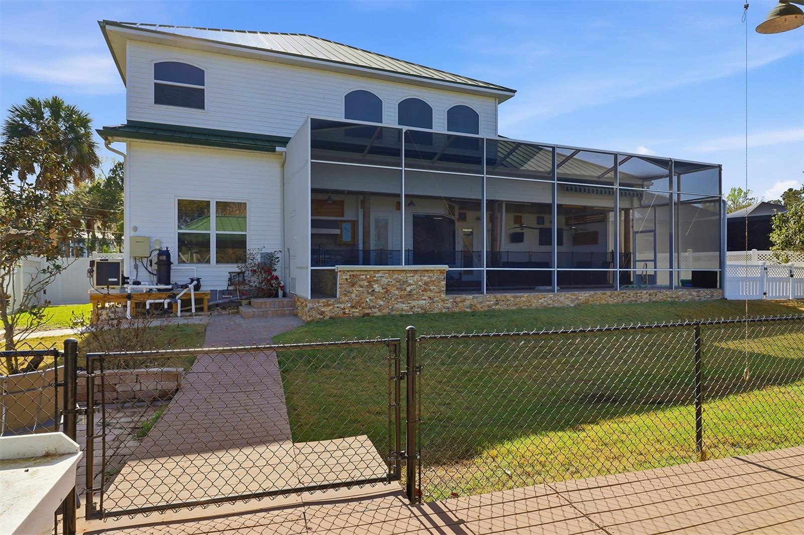 300 NW 12TH AVE, CRYSTAL RIVER, FL, 34428