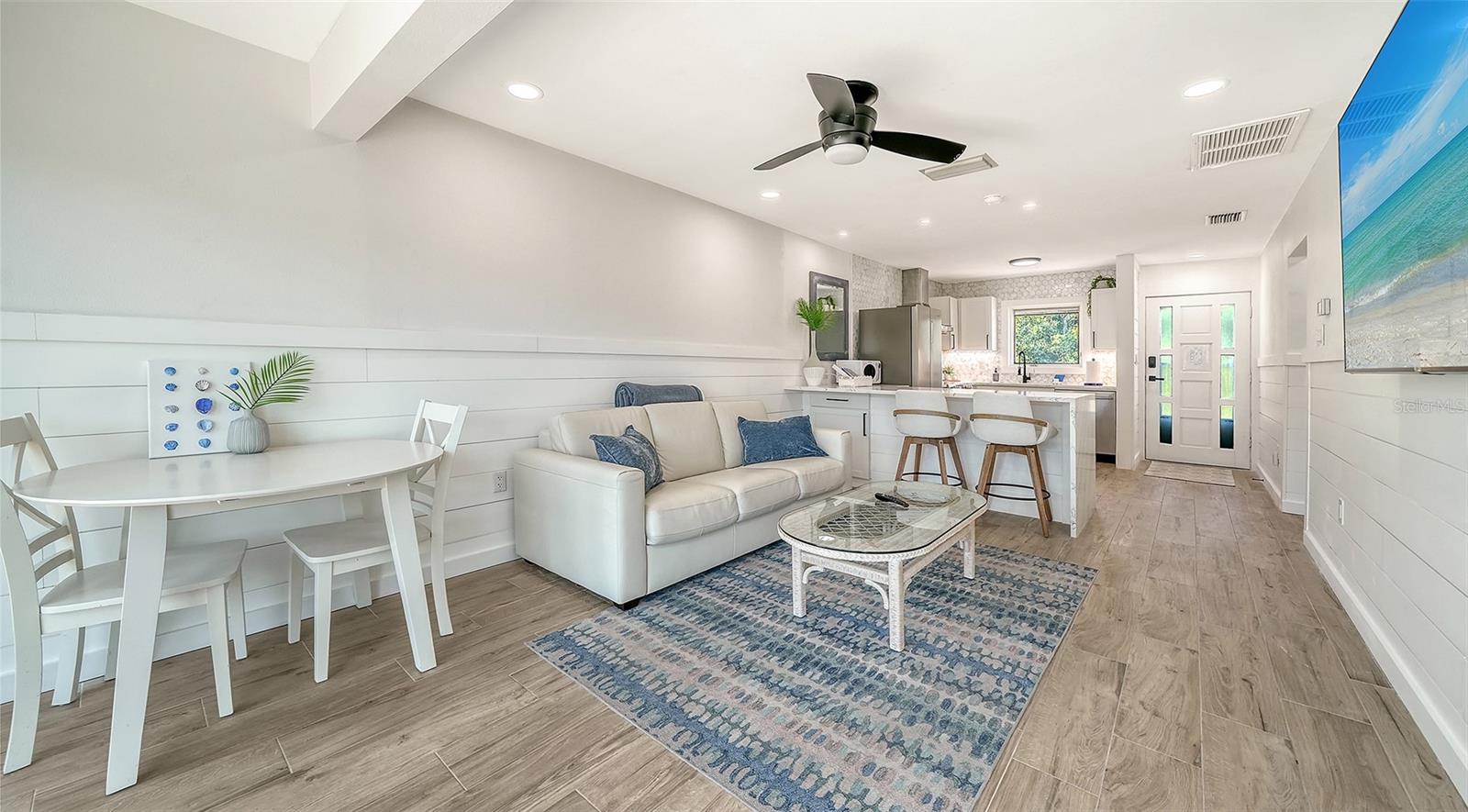 729 SAINT JUDES DR S #3, LONGBOAT KEY, FL, 34228