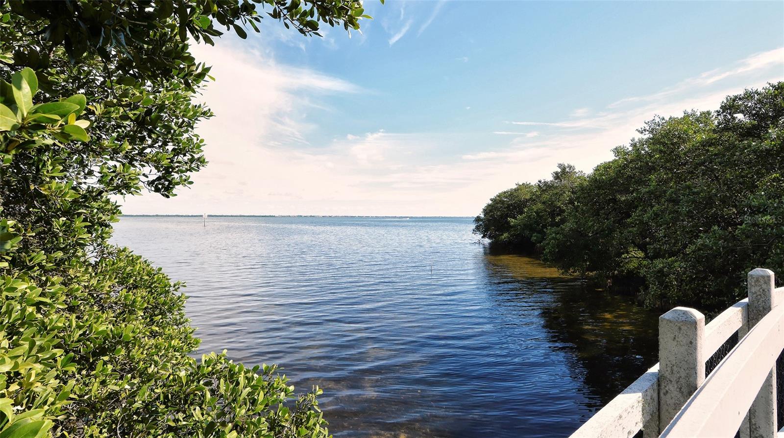 729 SAINT JUDES DR S #3, LONGBOAT KEY, FL, 34228