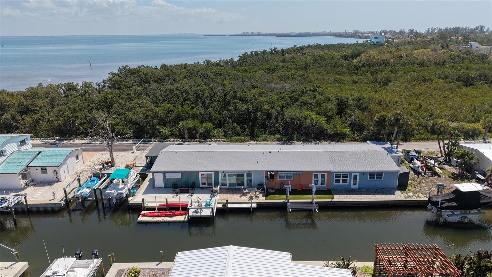 729 SAINT JUDES DR S #3, LONGBOAT KEY, FL, 34228