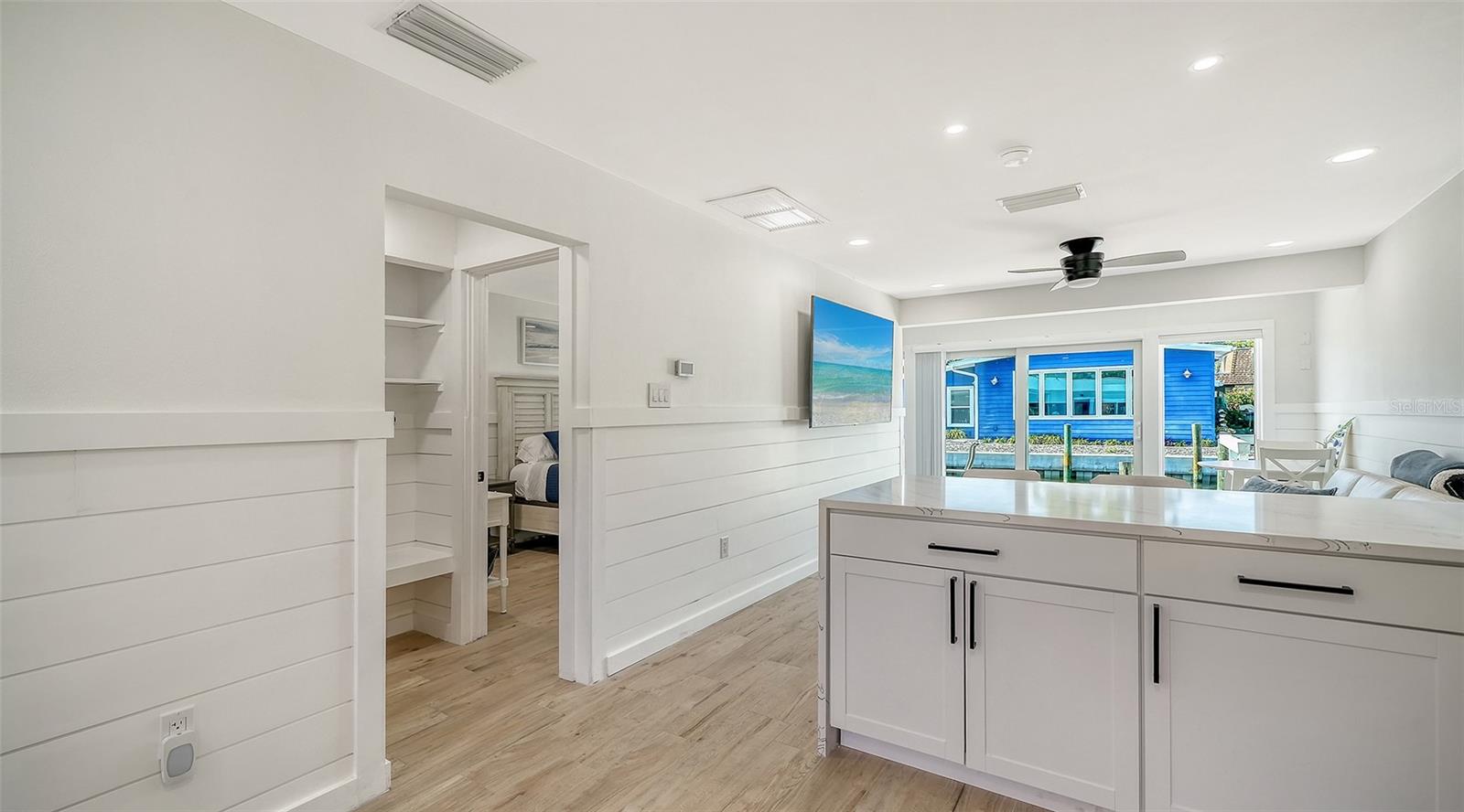729 SAINT JUDES DR S #3, LONGBOAT KEY, FL, 34228