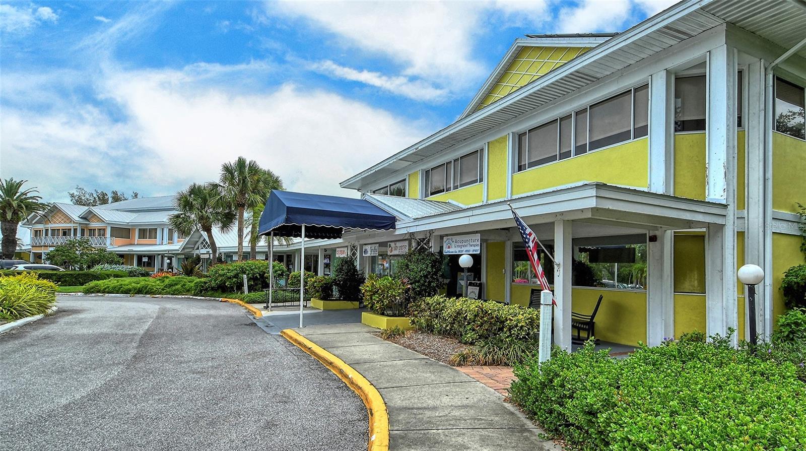 729 SAINT JUDES DR S #3, LONGBOAT KEY, FL, 34228