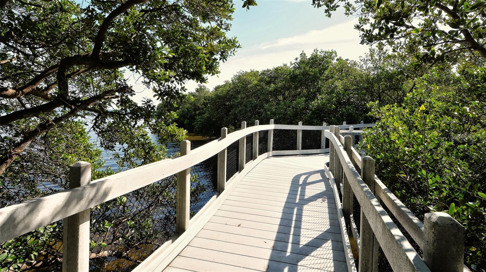 729 SAINT JUDES DR S #3, LONGBOAT KEY, FL, 34228