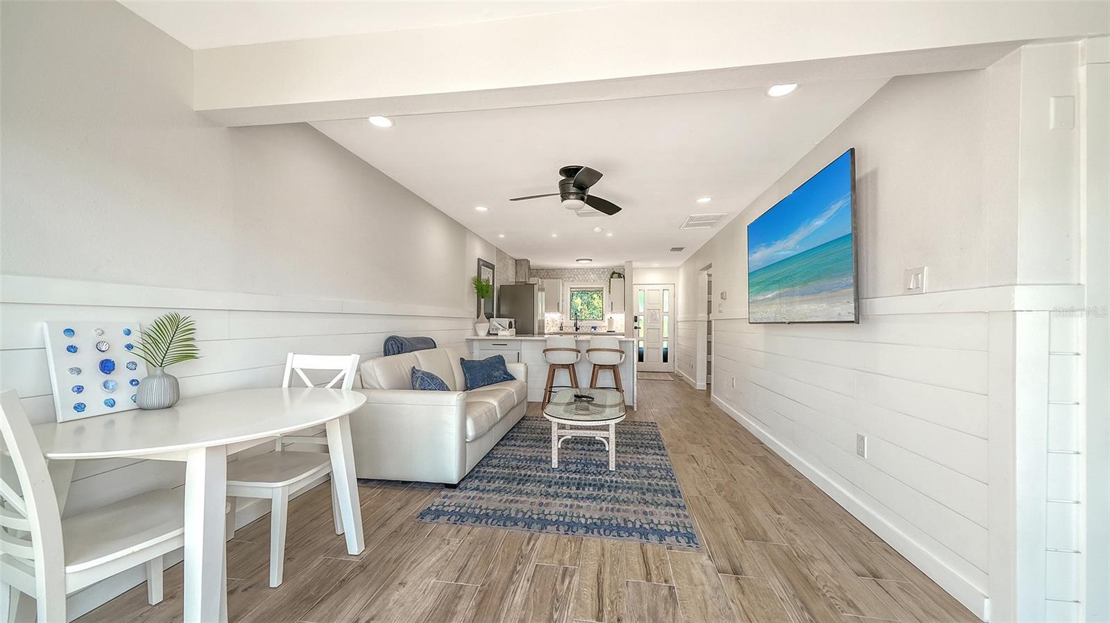 729 SAINT JUDES DR S #3, LONGBOAT KEY, FL, 34228