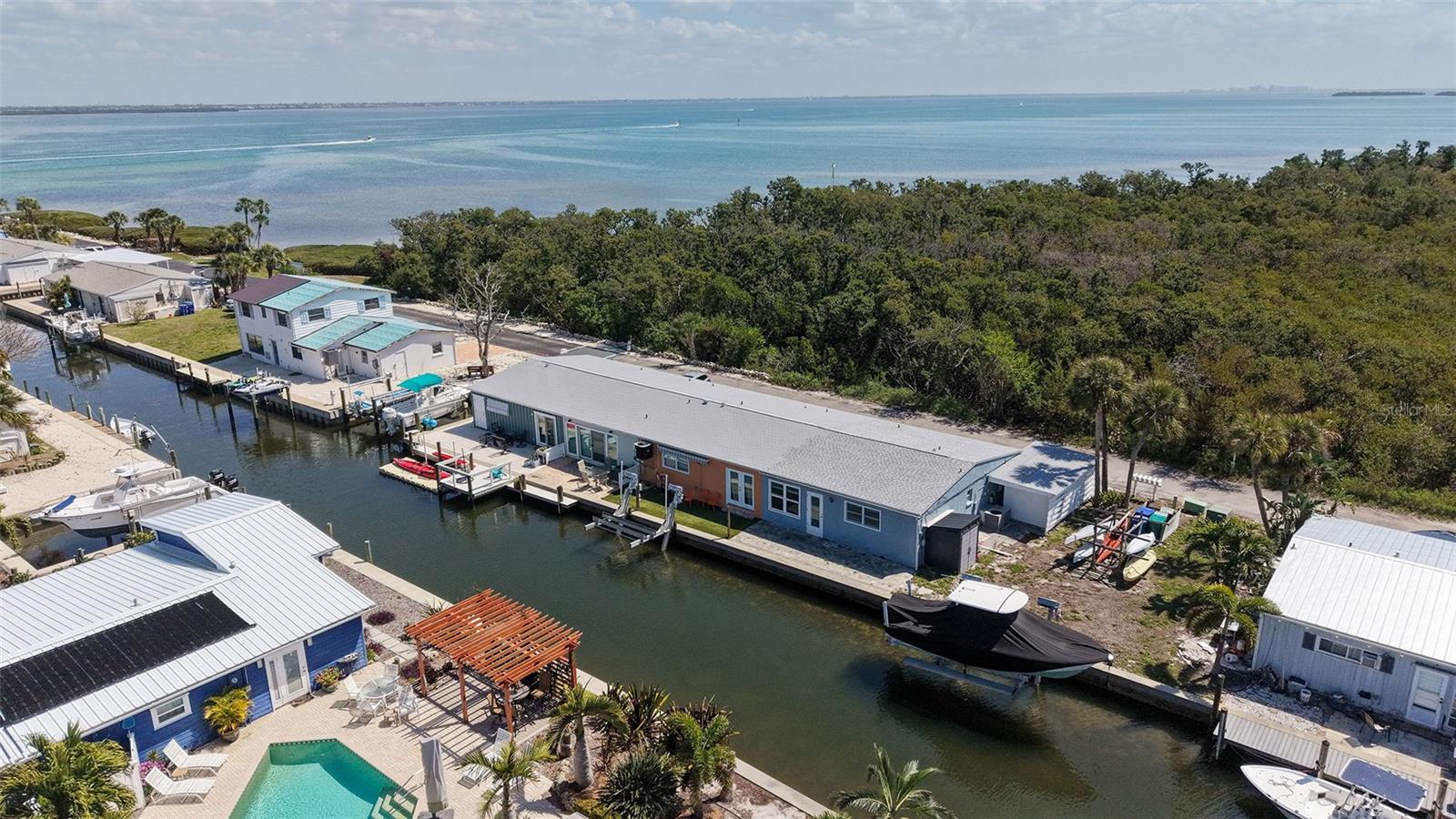 729 SAINT JUDES DR S #3, LONGBOAT KEY, FL, 34228