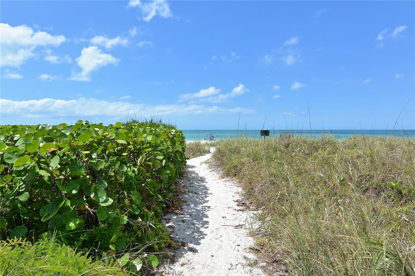 729 SAINT JUDES DR S #3, LONGBOAT KEY, FL, 34228