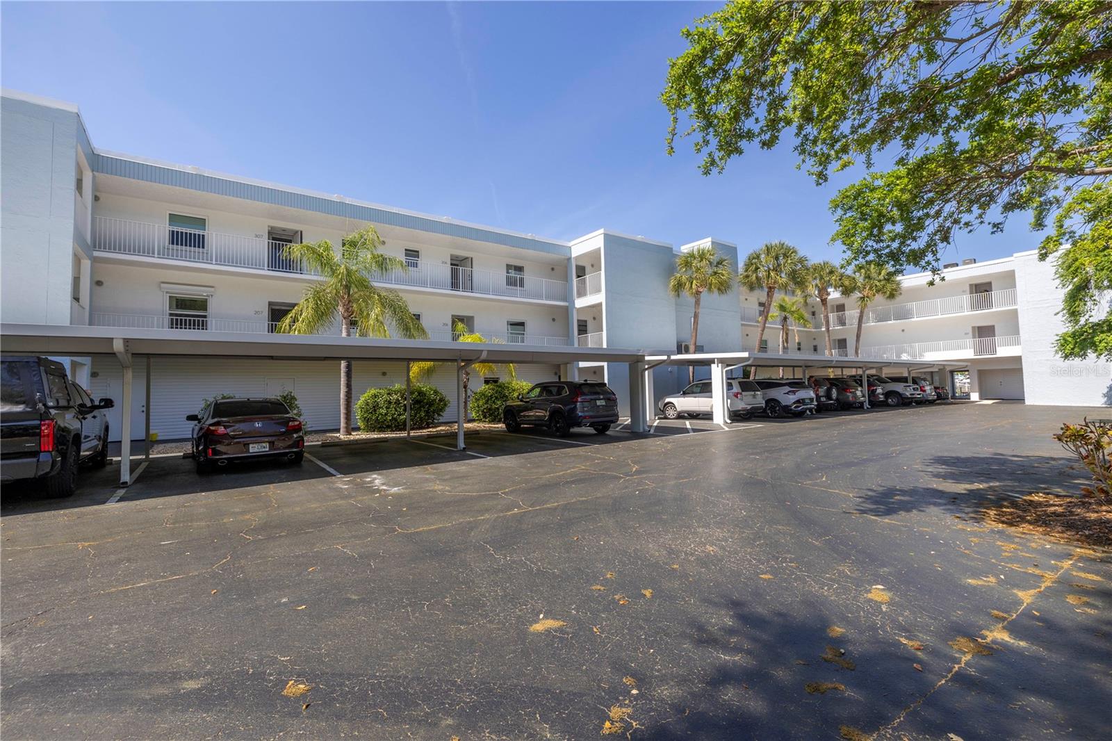 340 PINELLAS BAYWAY S #307, TIERRA VERDE, FL, 33715