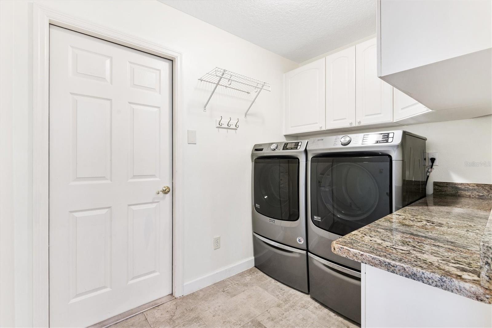 5312 GREENS DR, LADY LAKE, FL, 32159