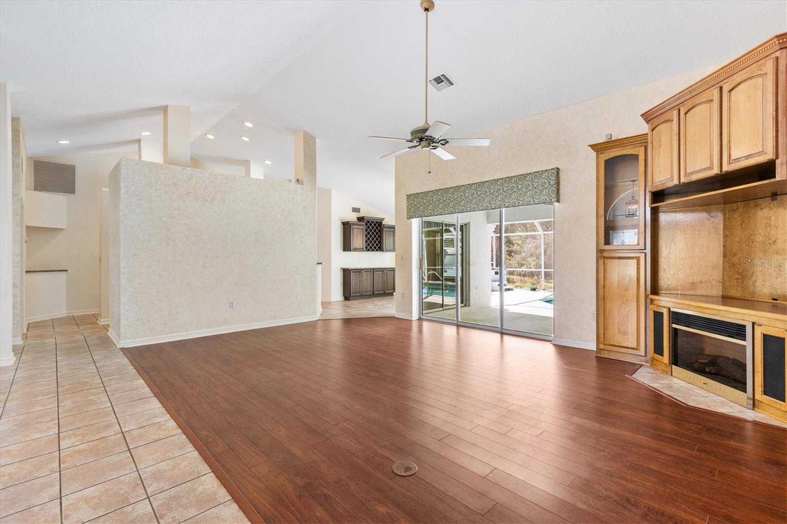 5312 GREENS DR, LADY LAKE, FL, 32159