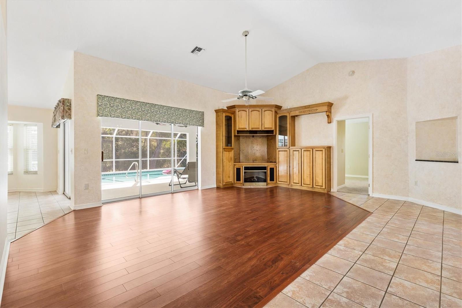 5312 GREENS DR, LADY LAKE, FL, 32159