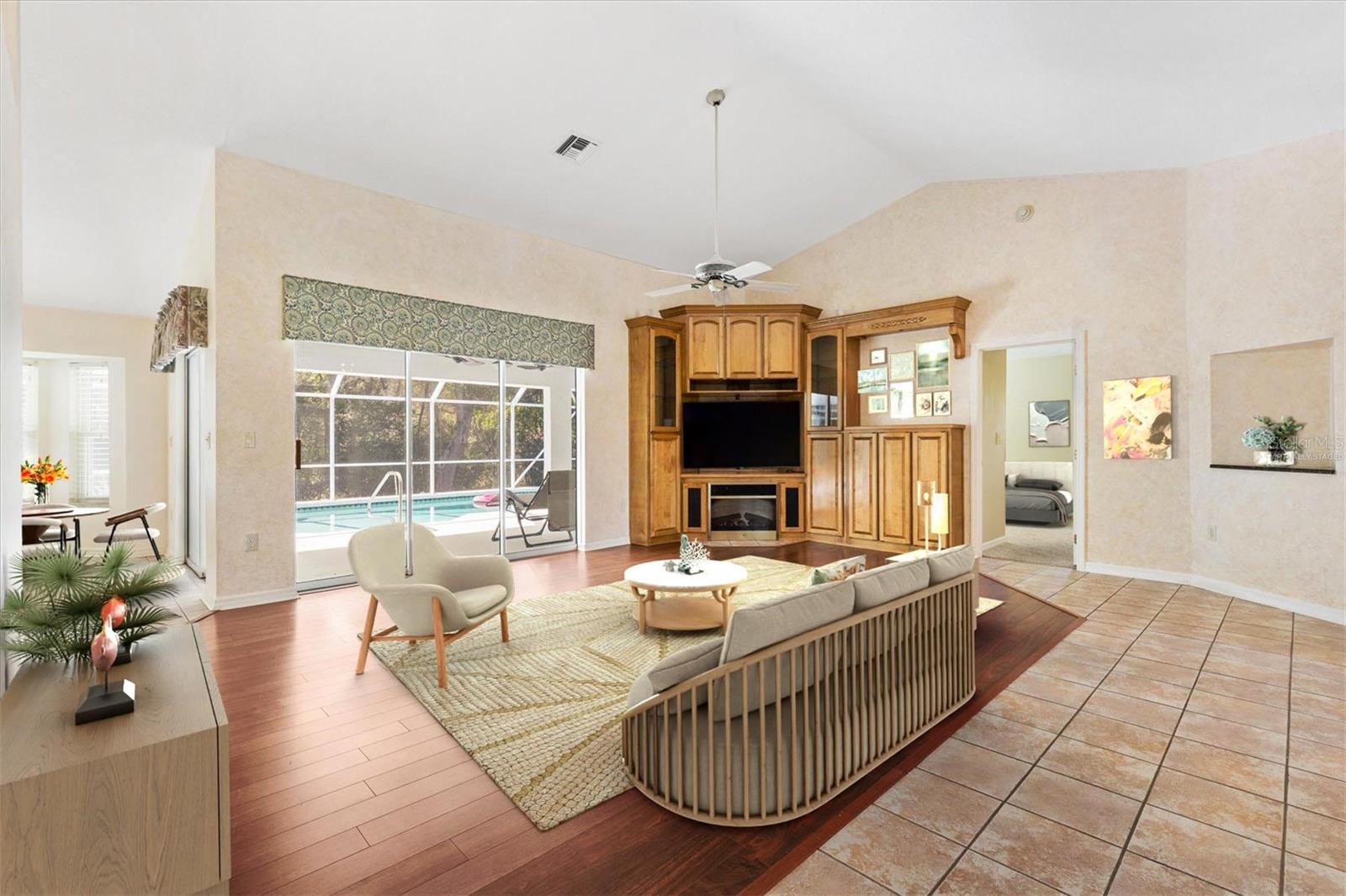 5312 GREENS DR, LADY LAKE, FL, 32159