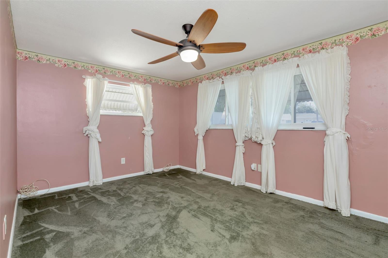 101 S MAYWOOD AVE, CLEARWATER, FL, 33765