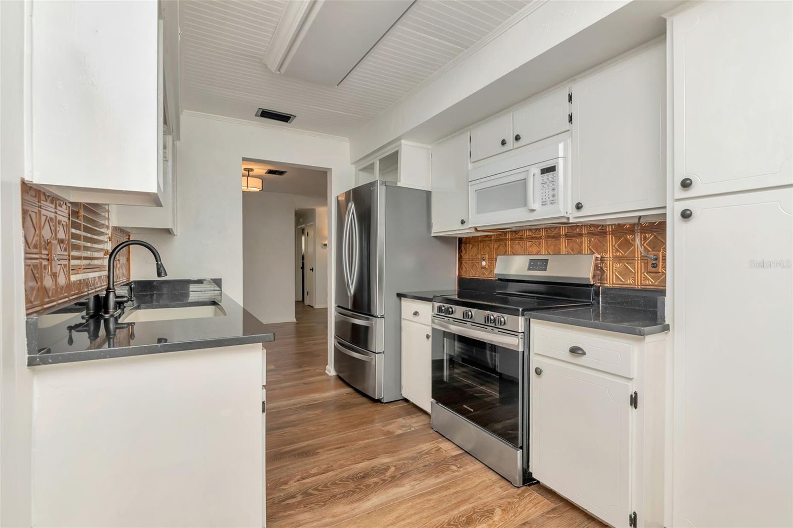 101 S MAYWOOD AVE, CLEARWATER, FL, 33765