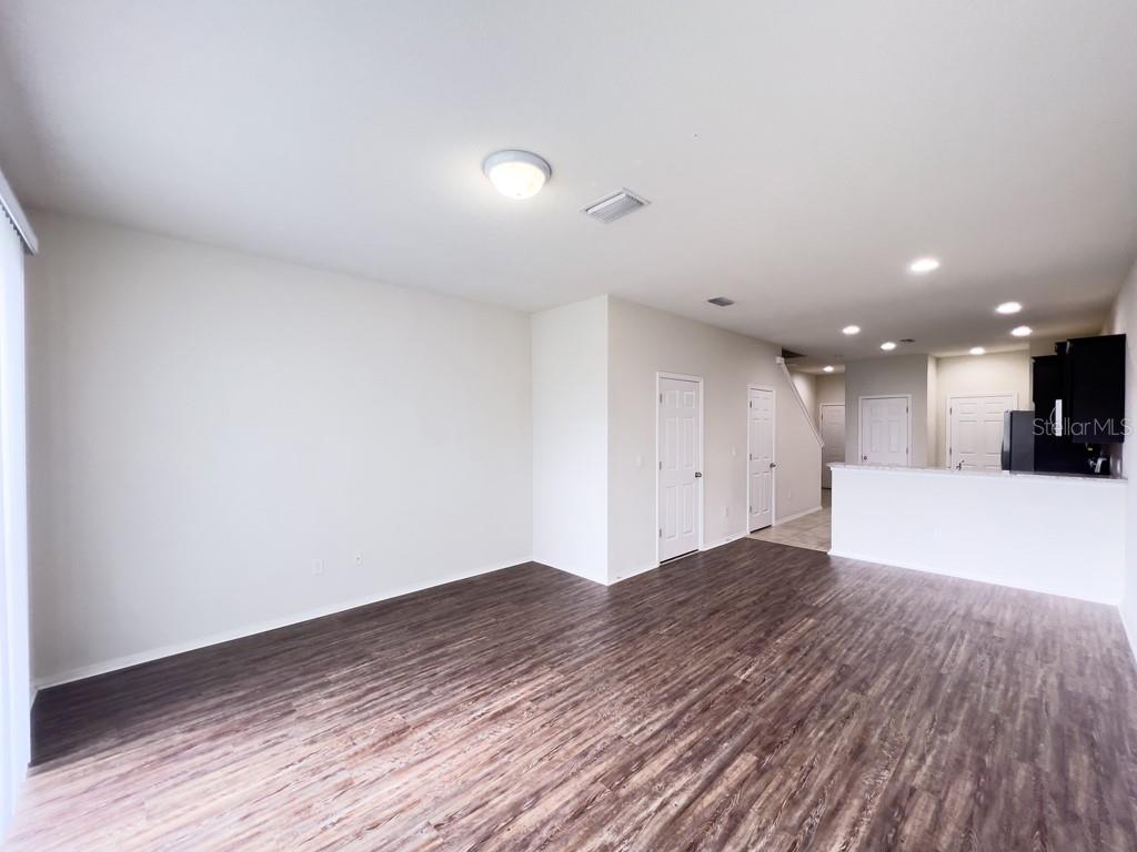 4812 WHITE SANDERLING CT, TAMPA, FL, 33619