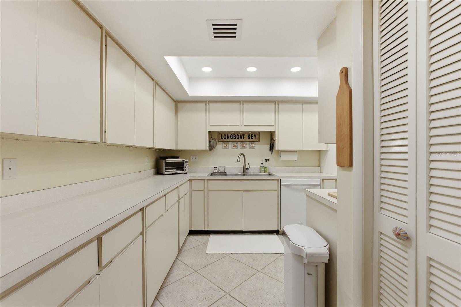 5757 GULF OF MEXICO DR #115, LONGBOAT KEY, FL, 34228