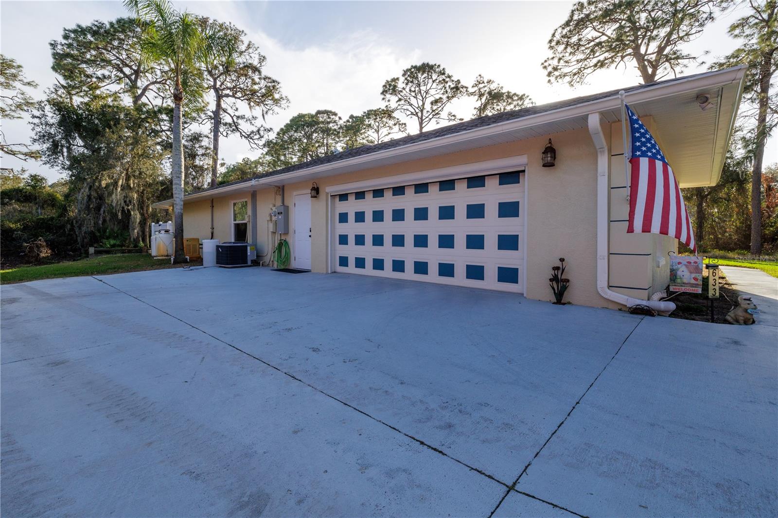 633 ART CENTER AVE, NEW SMYRNA BEACH, FL, 32168