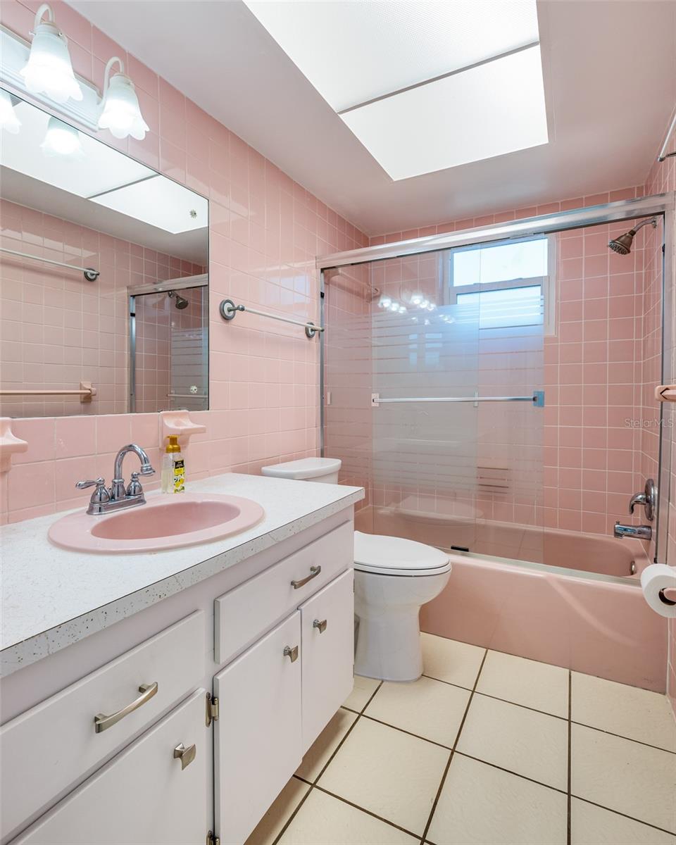 2045 66TH AVE S, ST PETERSBURG, FL, 33712