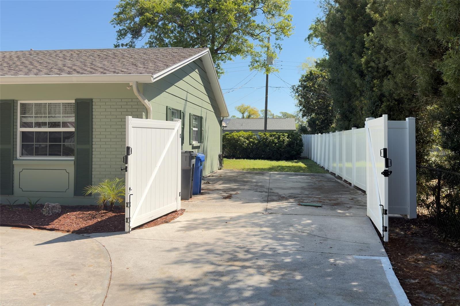 12721 CARTE DR, TAMPA, FL, 33618